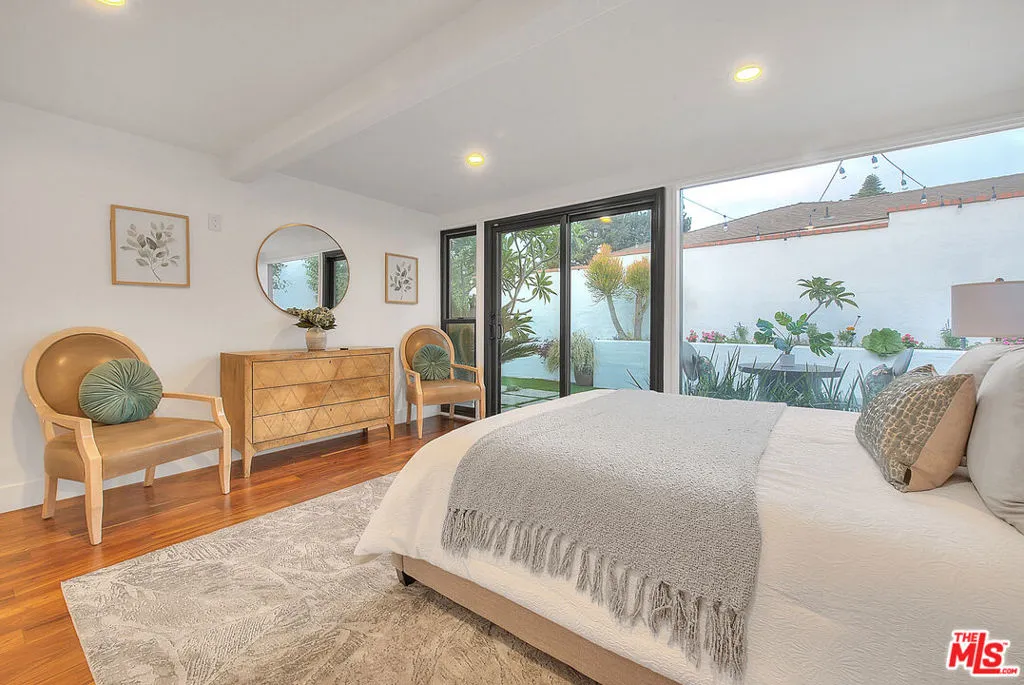 3804 Duray Place, Los Angeles, California 90008 home-pic-41